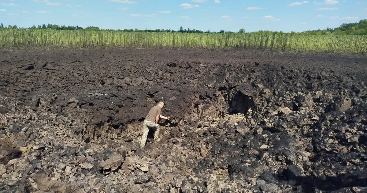 Ілюстративне фото: вирва після падіння балістичної ракети